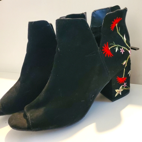 Kenneth Cole Reaction - Picture 2 of 3